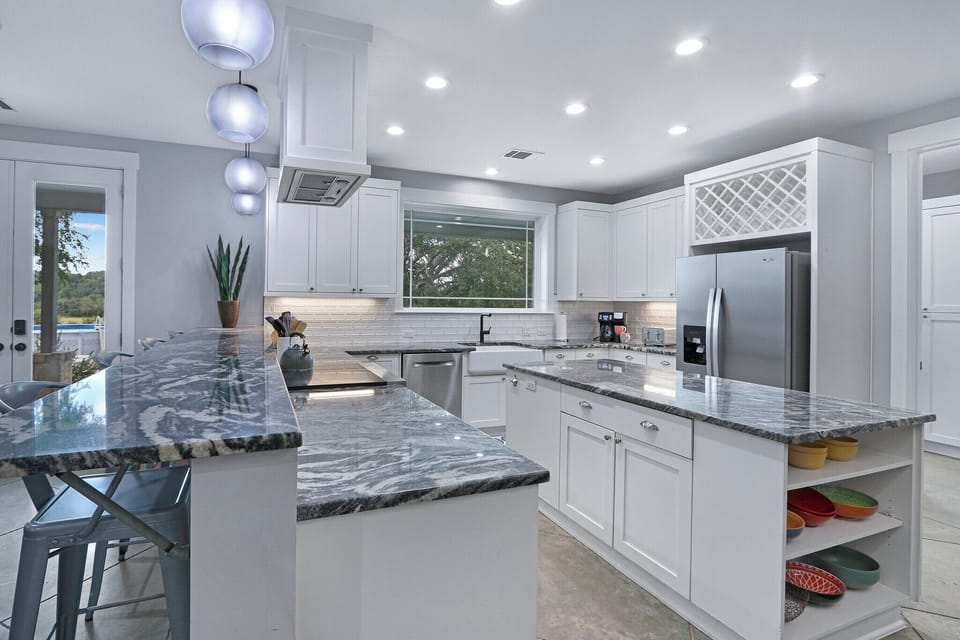 View showing additional counter space.