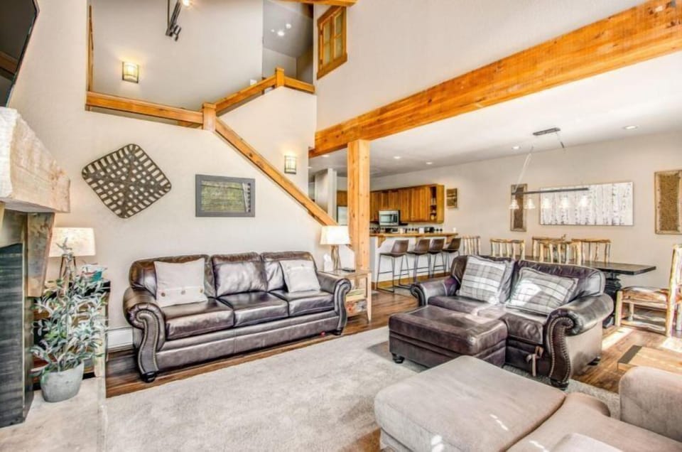 Condo (Lovely townhome a half-mile from Keys) | Exterior