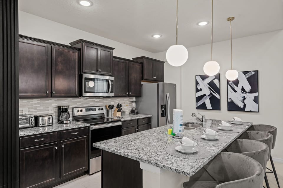 Spacious & fully equipped kitchen