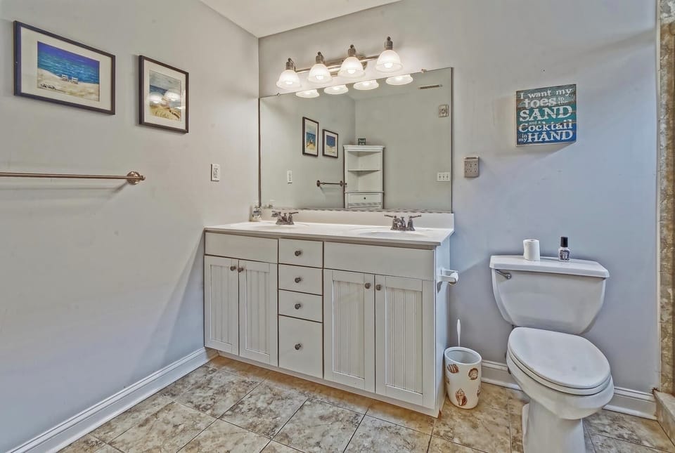 Bathroom ensuite from Master Bedroom