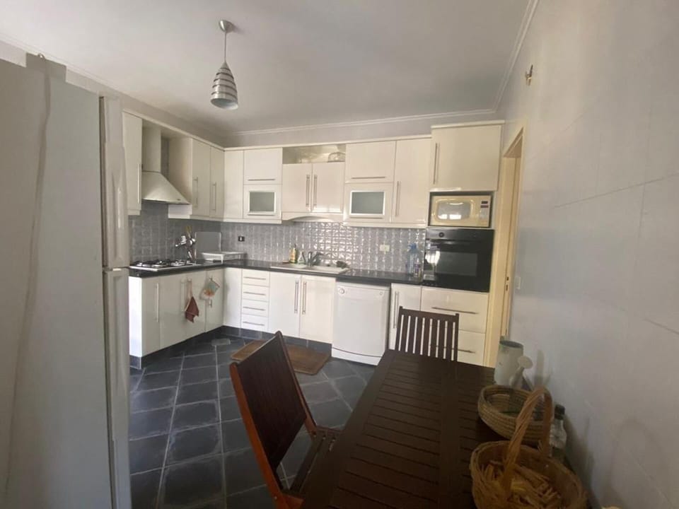 Apartment | Private kitchen | Fridge, microwave, oven, stovetop