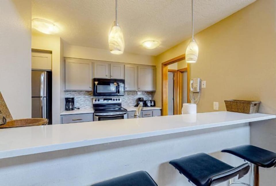 Condo (2 Bedroom Montezuma Condo at Lakeside) | Exterior