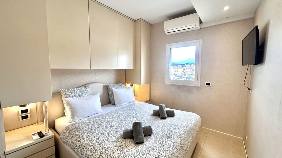 Colony Apartment in Cannes