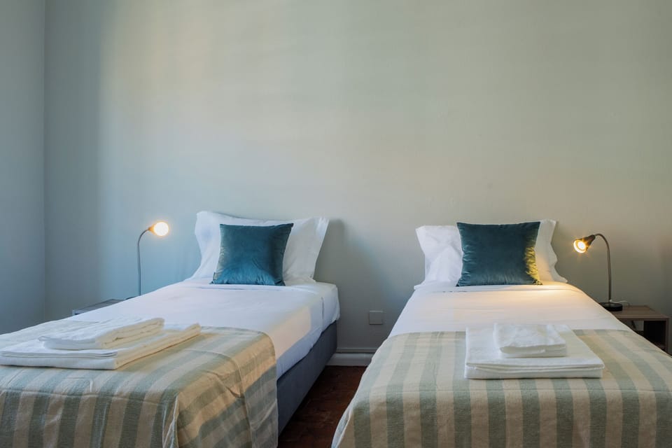 Classic Twin Room, Shared Bathroom | Free WiFi