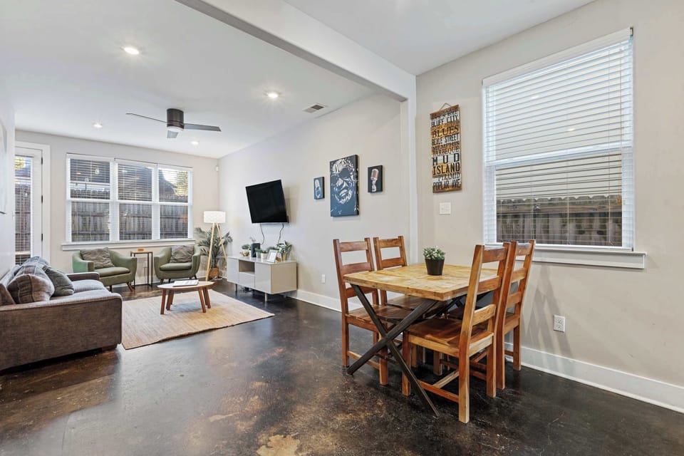 Dining Area/Living Room