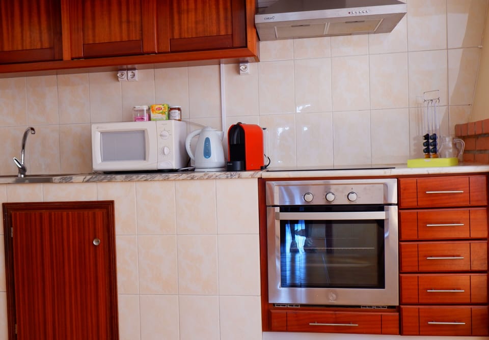 Standard Villa, 1 Queen Bed with Sofa bed, Non Smoking, Patio (OUTEIRO 99-1) | Private kitchen | Fridge, microwave, oven, stovetop