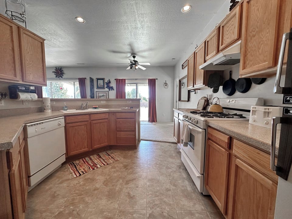 Full Kitchen