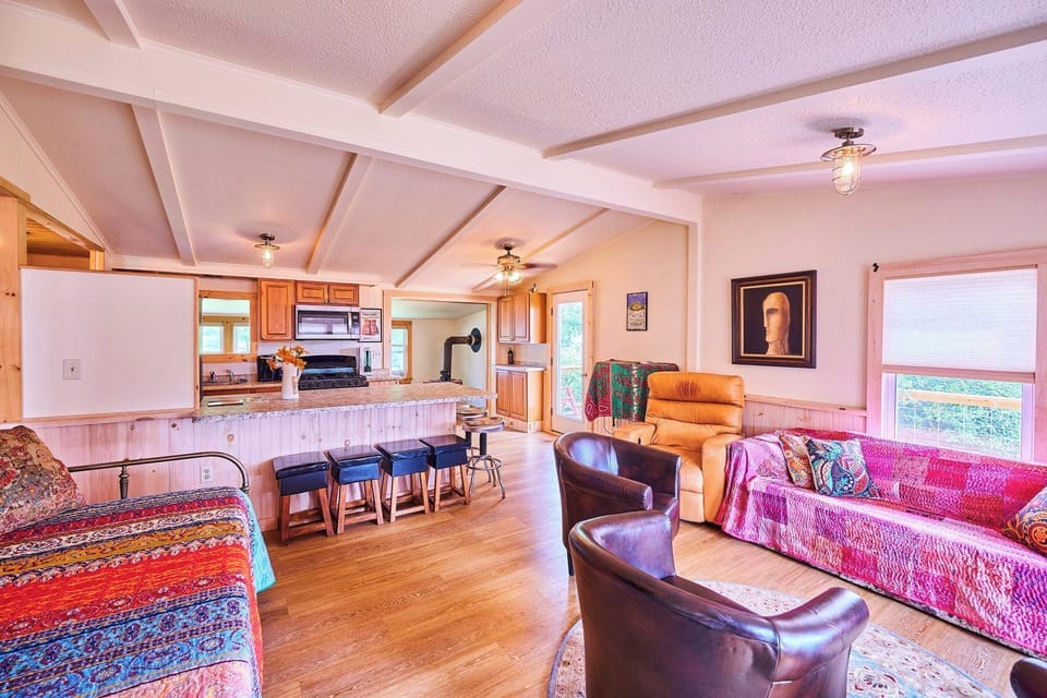 Living room to kitchen