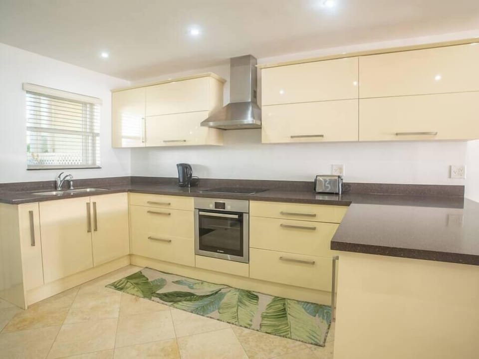 Kitchen (1)