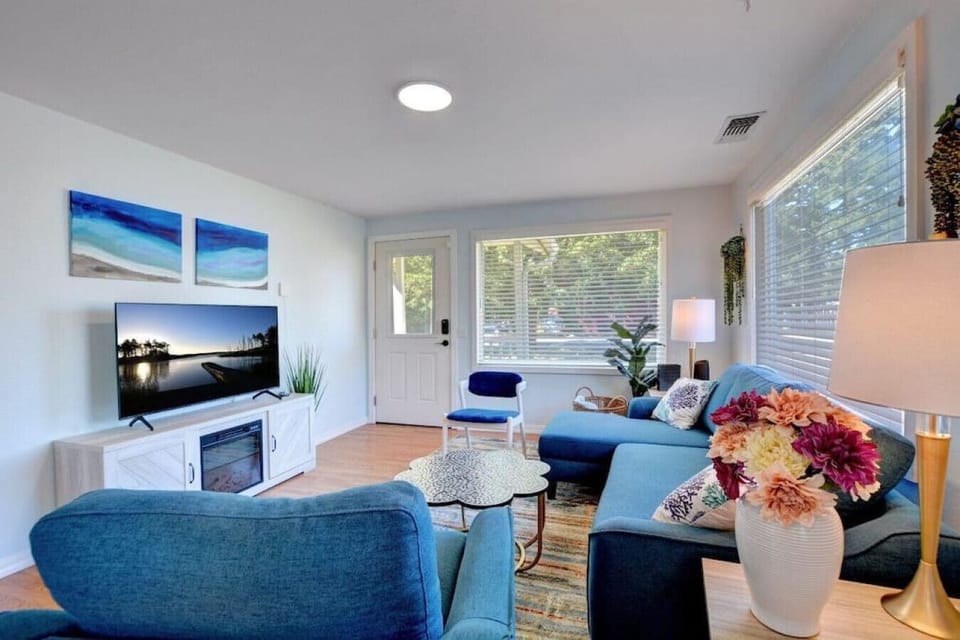 Cozy Living Room, Roku TV, Electric Fireplace