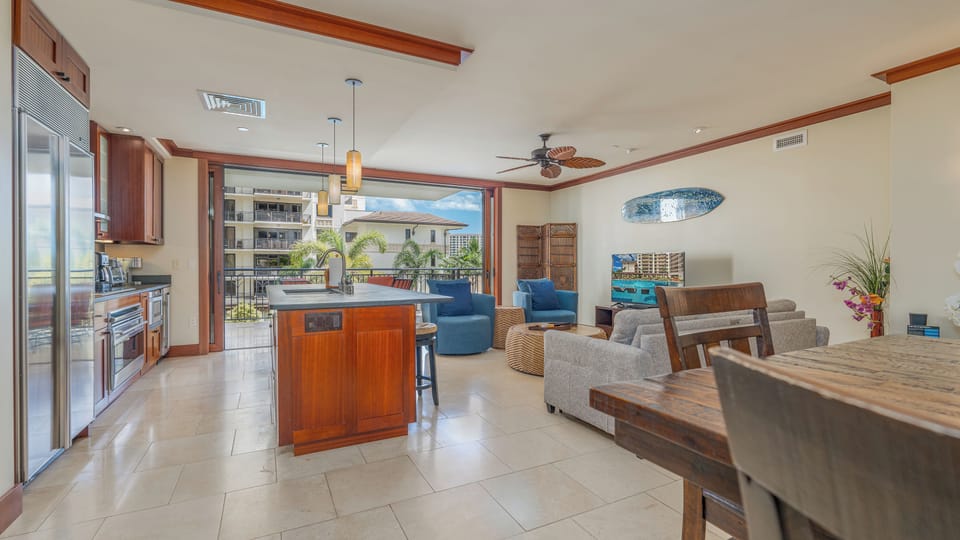 indoor/outdoor living 