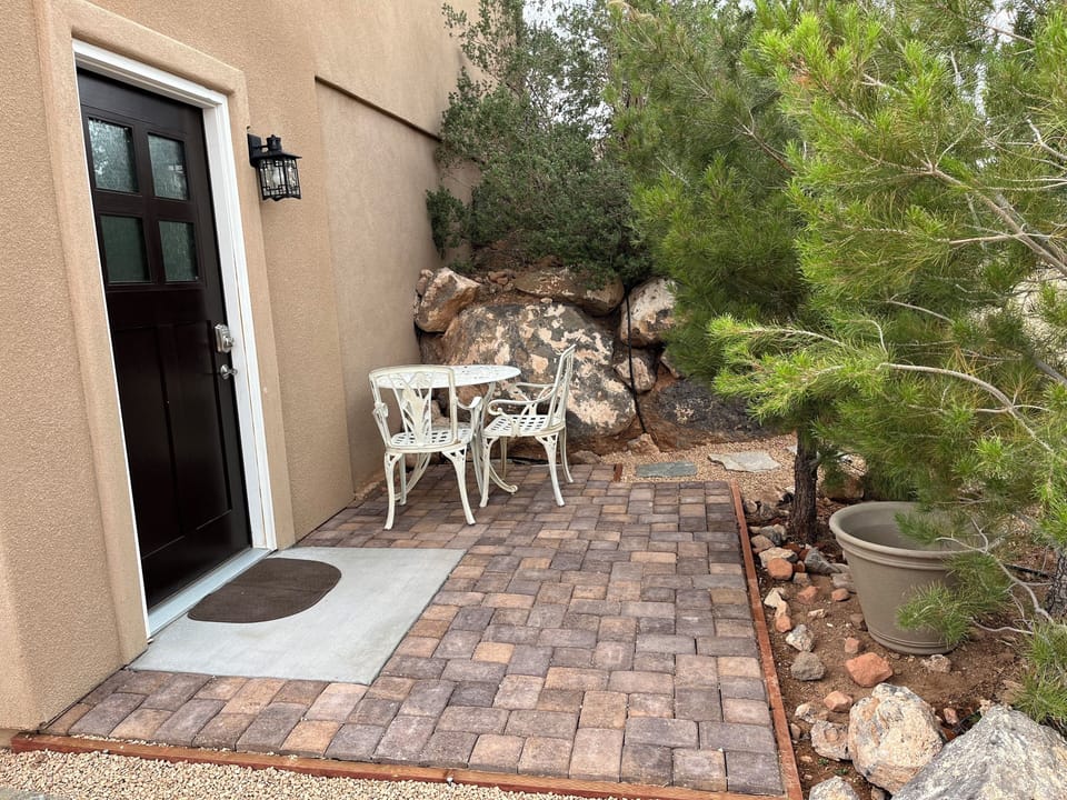 Enterance patio area