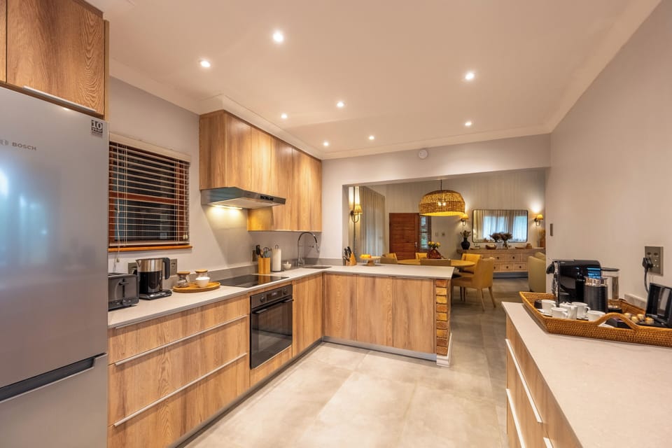 Family Chalet | Private kitchen | Full-size fridge, microwave, oven, stovetop
