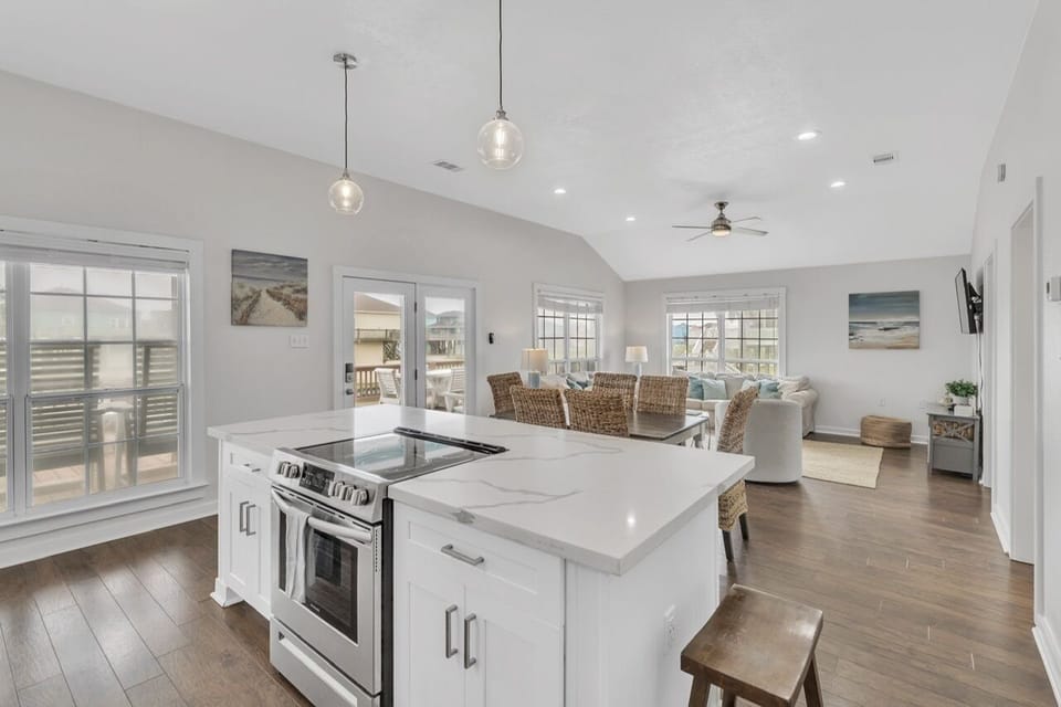 House, 2 Bedrooms | Private kitchen | Coffee/tea maker, fridge, oven, toaster