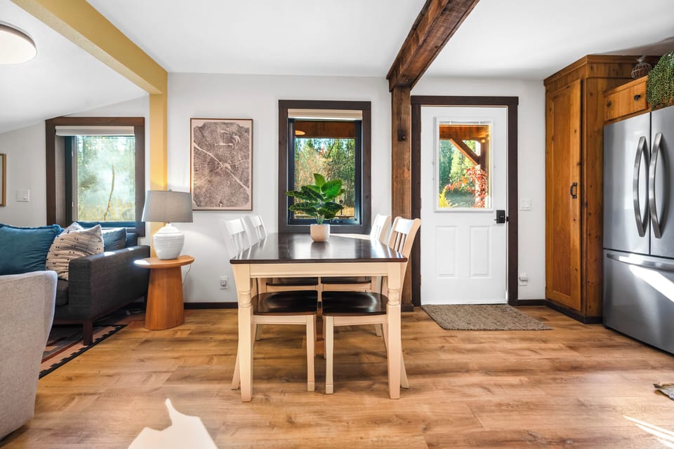 Seating for 4 and a perfect game table.