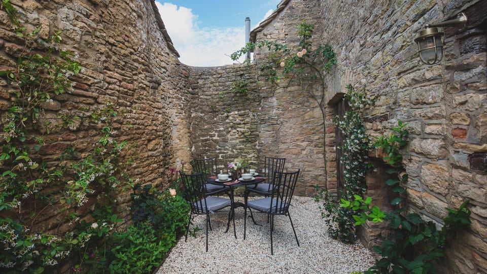 Take your time over leisurely meals or just enjoy your morning coffee in the fresh air.