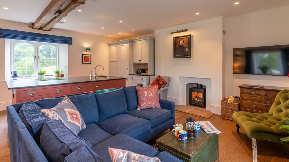 Living Room, Lower Lodge Gatehouse at Kentchurch, Bolthole Retreats