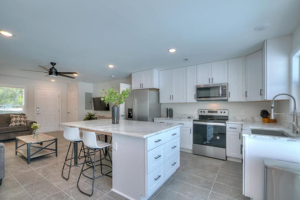 Kitchen
GW 8.2.23