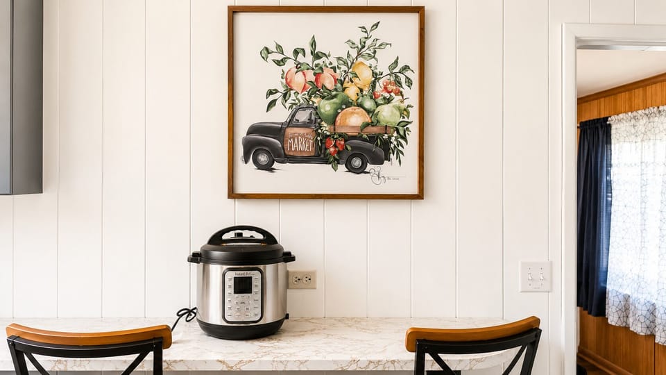 Whip up easy meals with the Instant Pot featuring Pressure Cook, Slow Cook, Rice, Steam, Sauté, Soup, Bean and Chili, Meat, Poultry, Yogurt, and Keep Warm settings, all in our fully equipped kitchen.