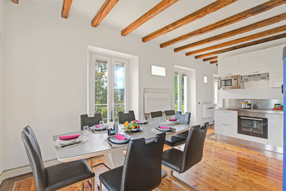 Standard Apartment, 2 Bedrooms, Balcony (Mirador Del Lago) | Private kitchen