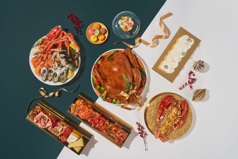3 restaurants; breakfast, lunch, dinner, and brunch served