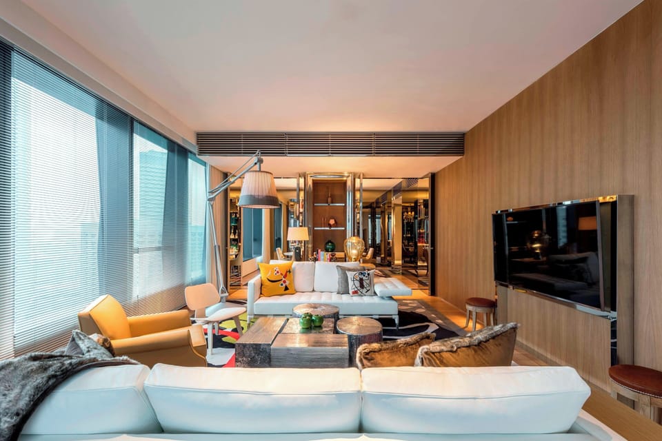 Chairman Suite, 2 Bedrooms, Marina Bay View (Executive Lounge Access) | Living area | 40-inch LED TV with cable channels, Smart TV, foosball
