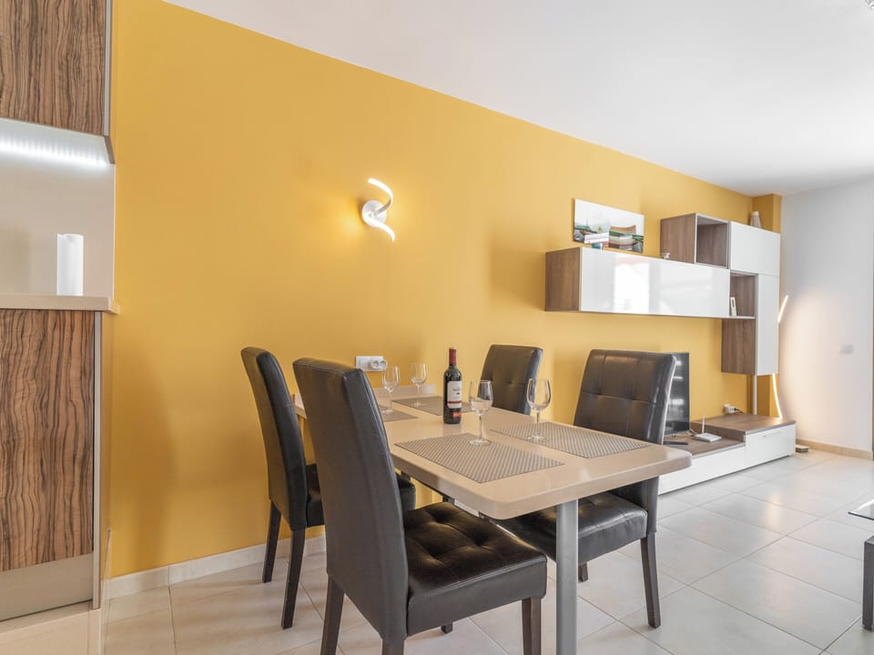 The soft and soothing atmosphere comforts you. 