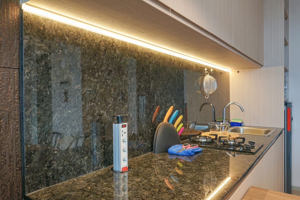 Apartment | Private kitchen | Full-size fridge, stovetop