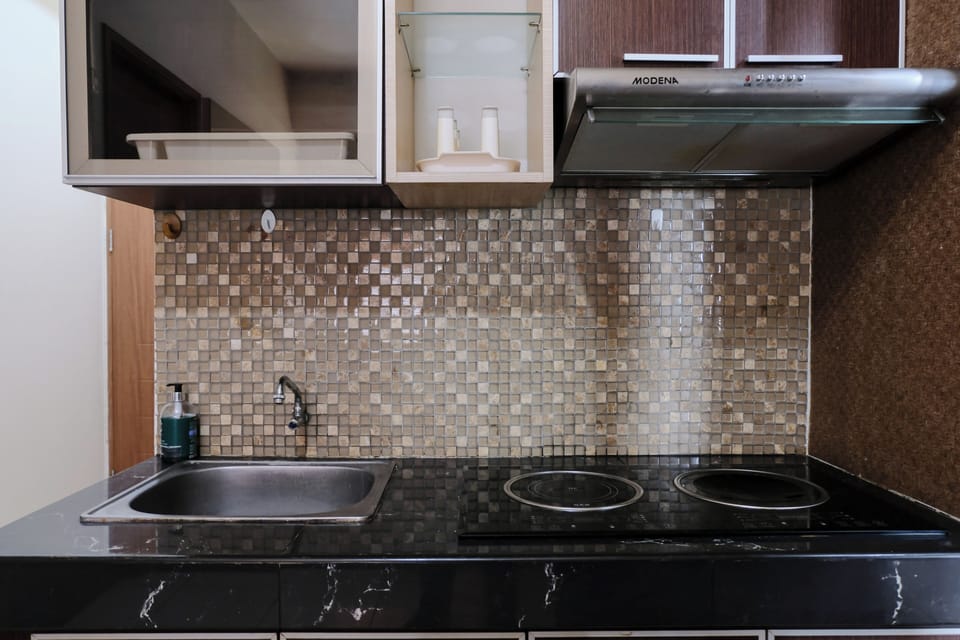 Apartment | Private kitchen | Full-size fridge, stovetop