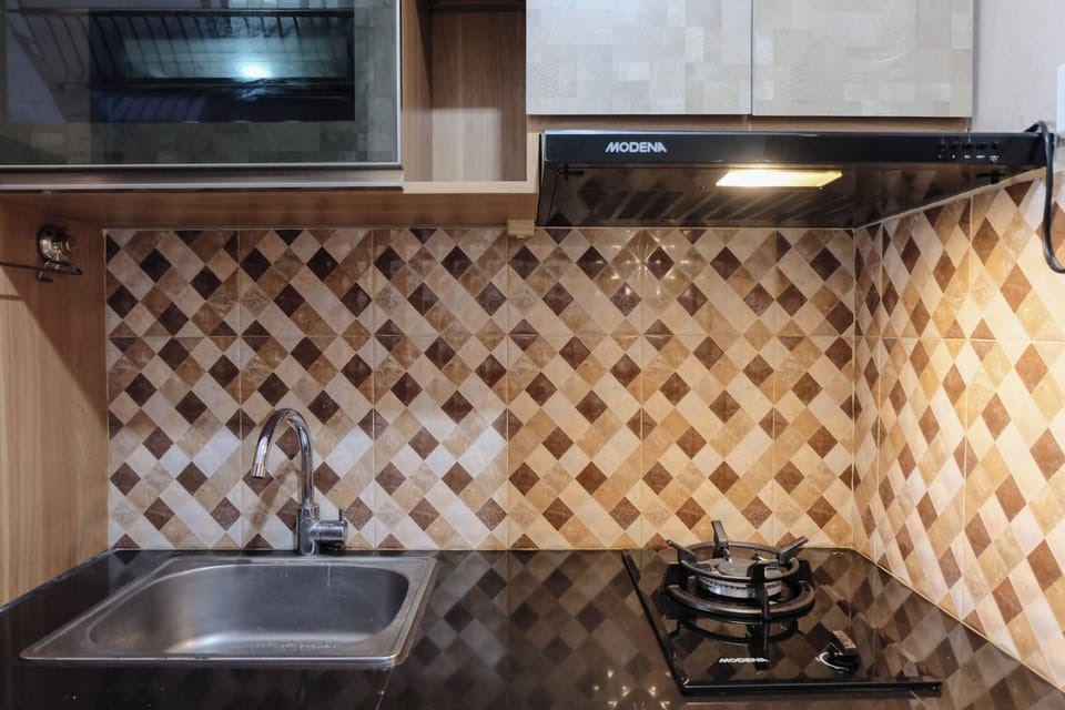 Apartment | Private kitchen | Full-size fridge, stovetop