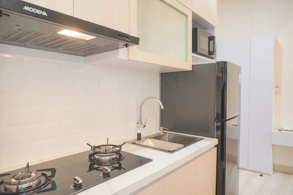 Apartment | Private kitchen | Full-size fridge, stovetop