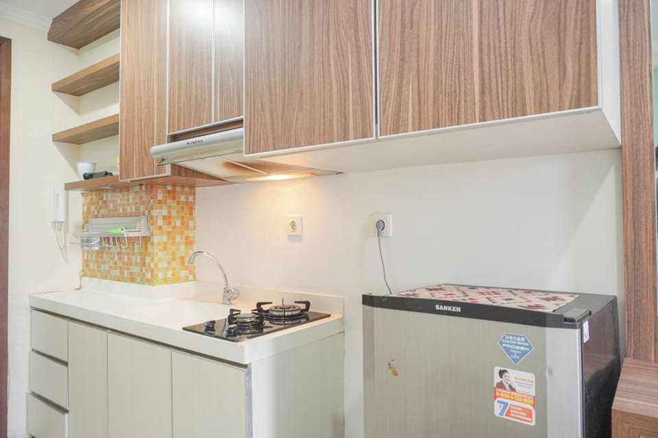 Studio | Private kitchen | Full-size fridge, stovetop