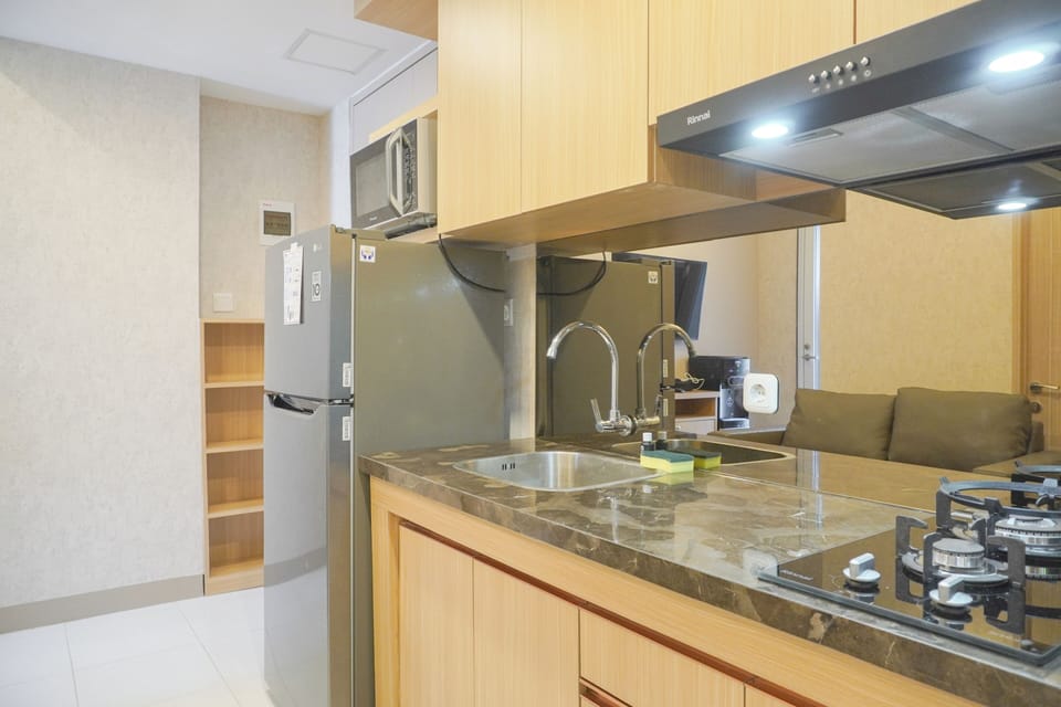 Apartment | Private kitchen | Full-size fridge, stovetop