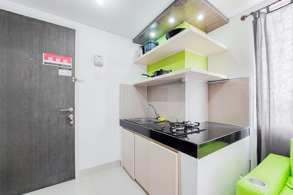Apartment | Private kitchen | Full-size fridge, stovetop