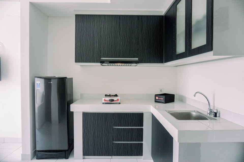 Apartment | Private kitchen | Full-size fridge, stovetop