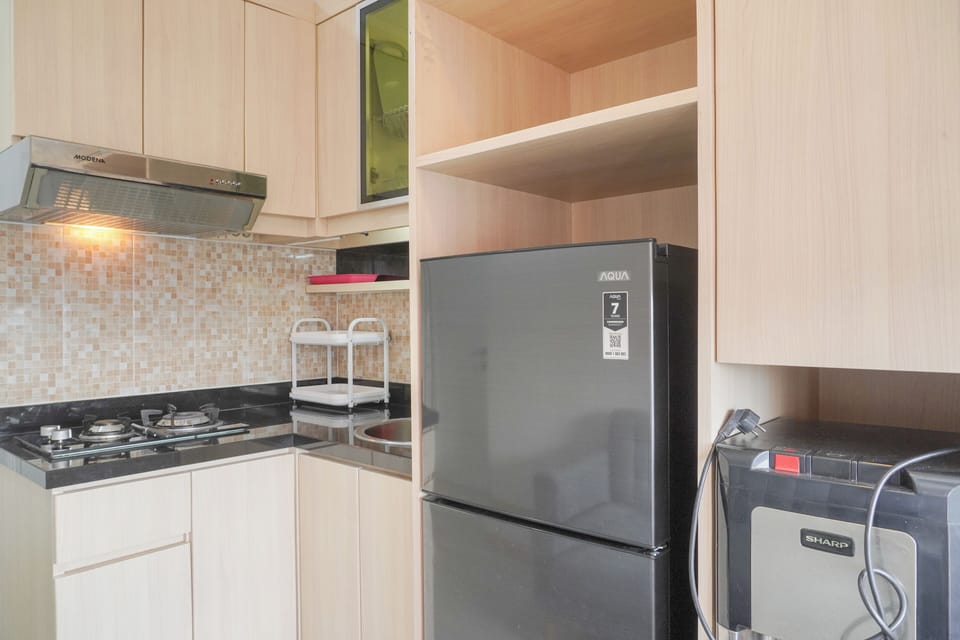 Apartment | Private kitchen | Full-size fridge, stovetop