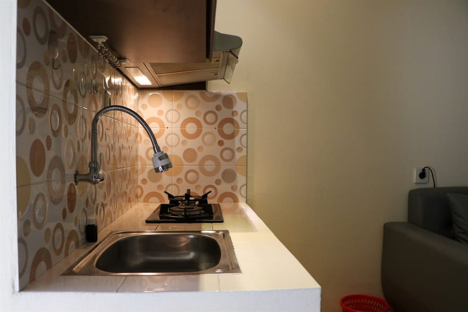 Apartment | Private kitchen | Full-size fridge, stovetop