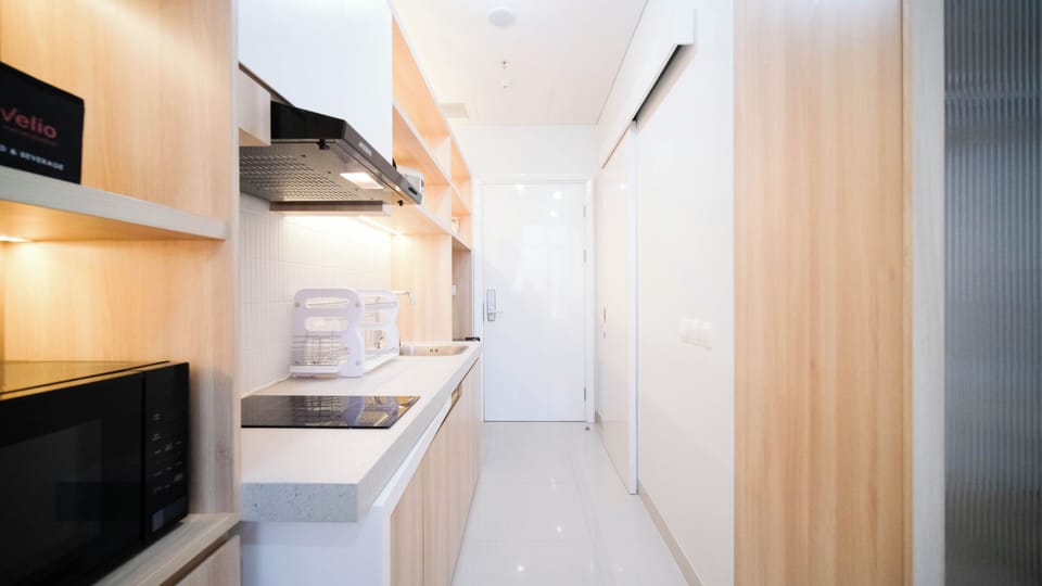 Studio | Private kitchen | Full-size fridge, microwave, stovetop, rice cooker