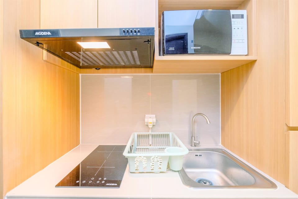 Studio | Private kitchen | Full-size fridge, microwave, stovetop, rice cooker