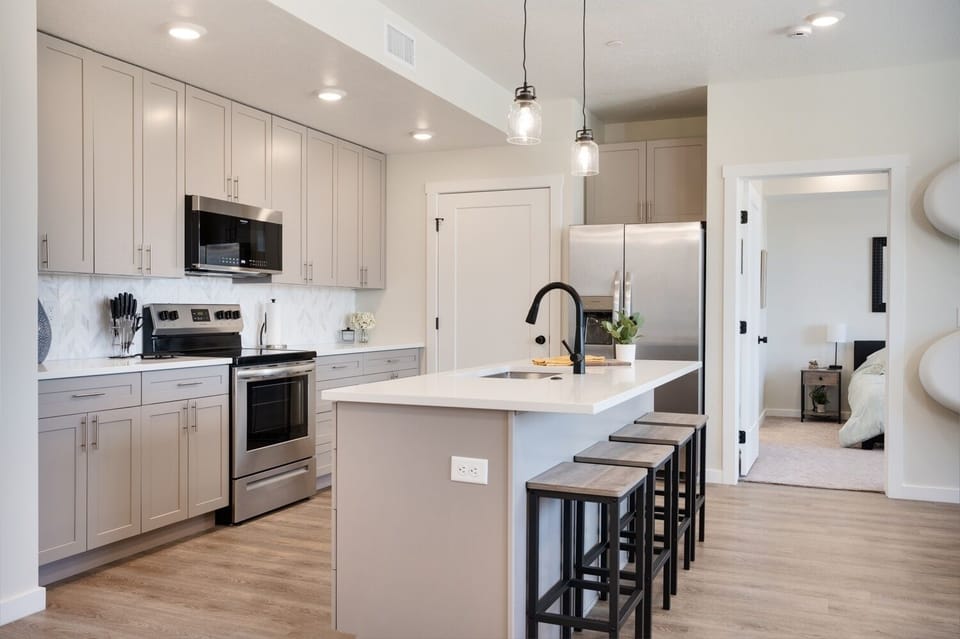 Condo, 2 Bedrooms | Private kitchen | Fridge, oven, coffee/tea maker, electric kettle