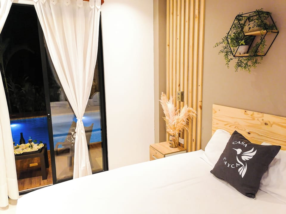 3 bedrooms, laptop workspace, blackout drapes, iron/ironing board
