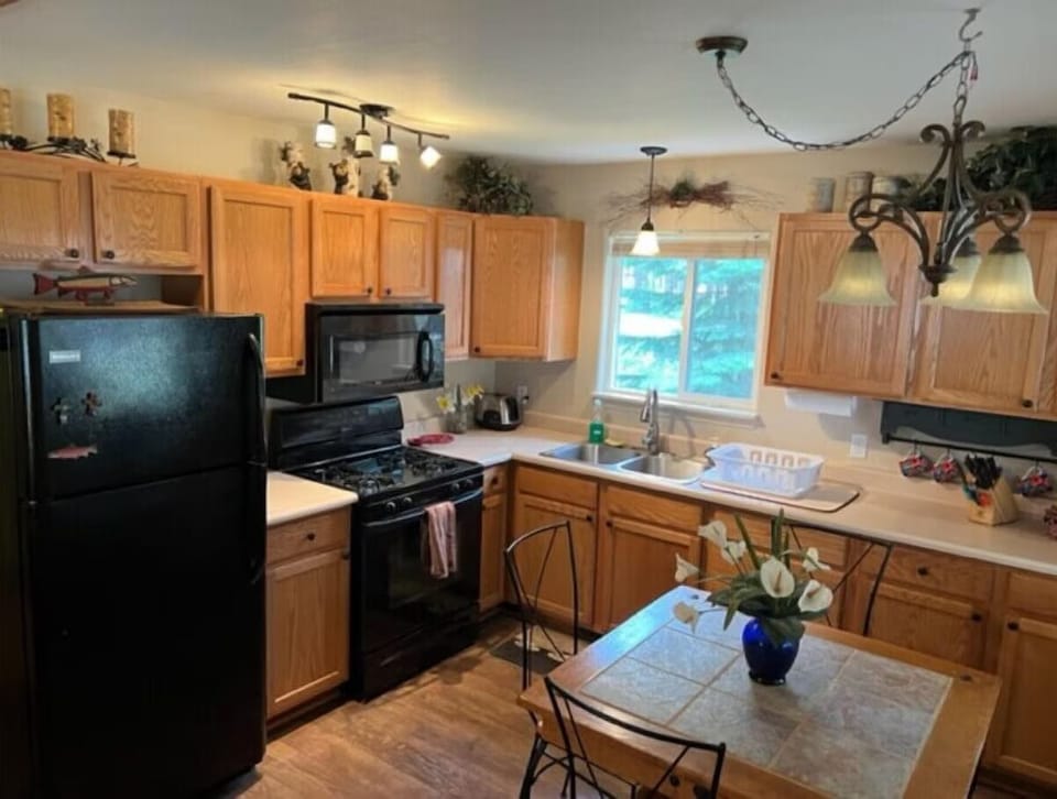 w904h683x60y0-2aca903d