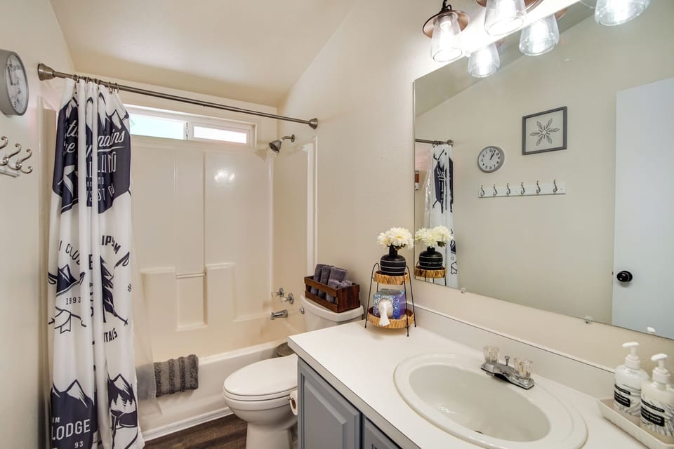 Full Bathroom