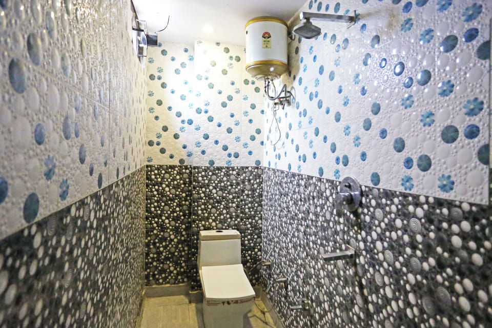 Deluxe Double Room | Bathroom