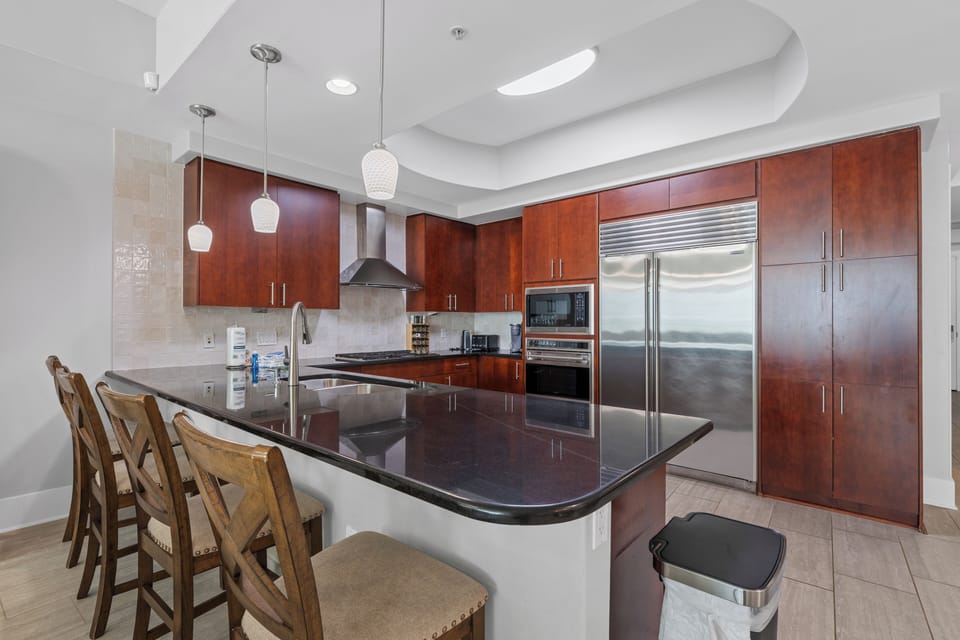 Signature Condo, 3 Bedrooms, Beach View, Beachfront | Private kitchen | Fridge, microwave, oven, stovetop