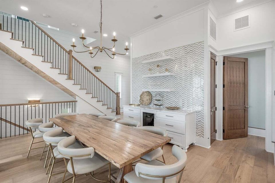 Dining table with 10 seats