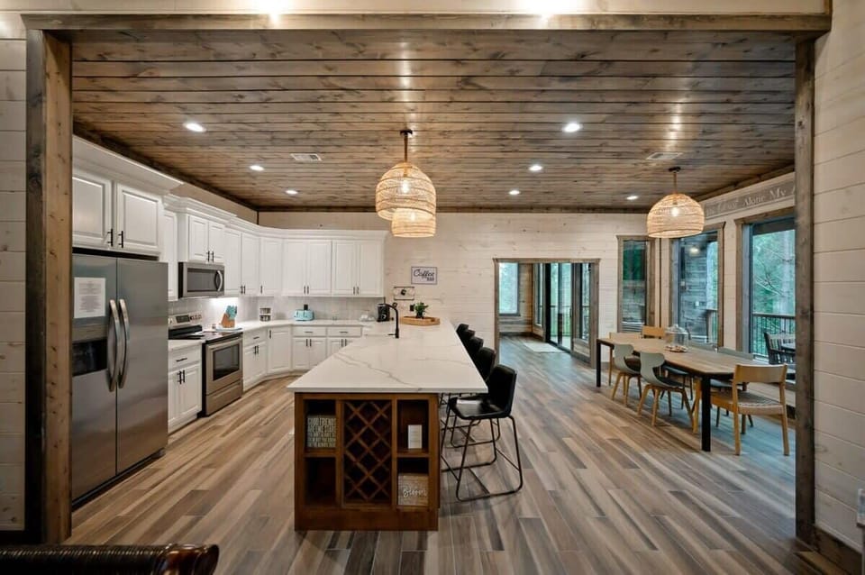 Huge kitchen!