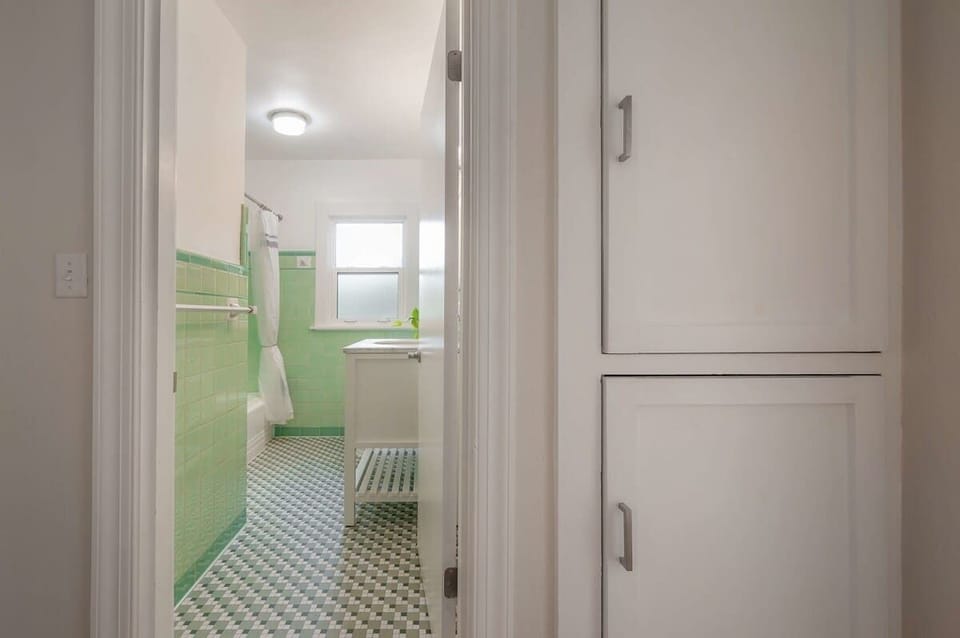 Bathroom with bathtub