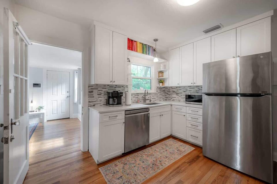 Make yourself at home in our full kitchen