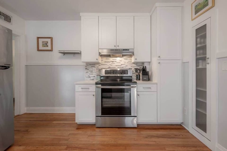 Ample Cabinet Space
